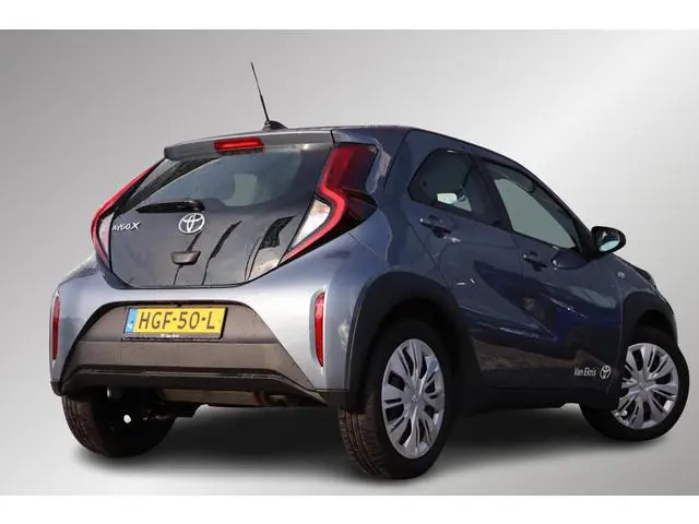 Toyota Aygo X 1.0 VVT-i MT Play, Apple carplay, Android auto, Adaptieve Cruise Control, Snelheidslim...