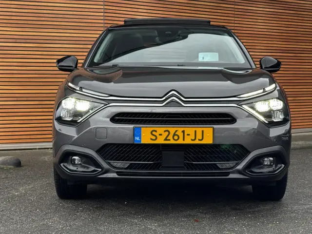 Citroën ë-C4 X