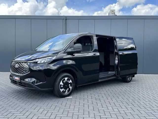 Ford E-Transit Custom 71 kWh FULL ELECTRIC / L2H1 / ** NIEUW ** / 2.057 KM / 2x ELEKTRISCHE SCHUIFDE...