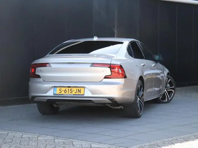 Volvo S90 2.0 B5 Ultimate Bright | LEDER | SCHUIFDAK | H&K | CAMERA | APPLE CARPLAY | CRUISE |