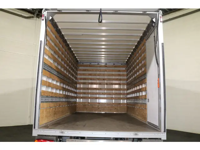 Renault Master 2.3 dCi 145pk Euro 6 Bakwagen met Laadklep (Wordt verwacht)