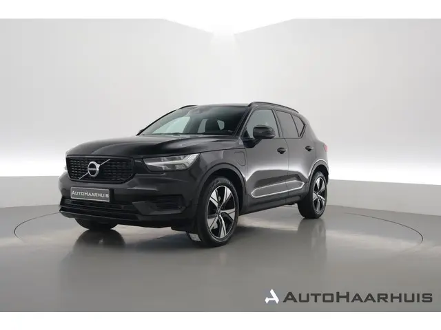 Volvo XC40 1.5 T4 Recharge R design | CarPlay | Adapt. Cruise | Navi | Stoel-Stuurverw. | Camera