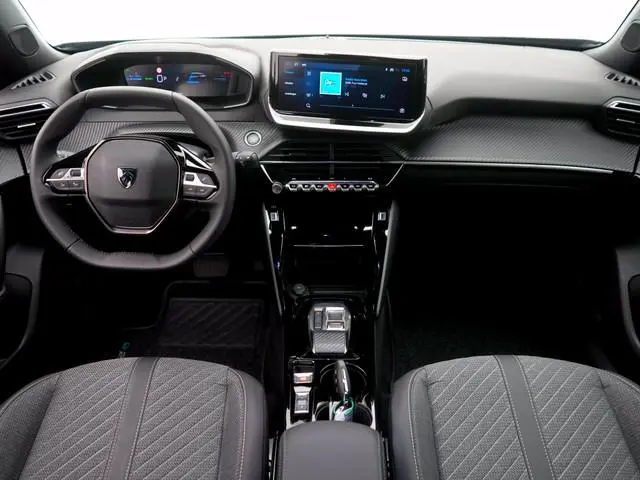 Peugeot e-2008 EV Allure 54 kWh - Private lease 549 pm