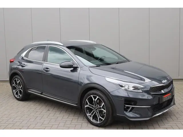 Kia XCeed 1.5 T-GDI 160PK Automaat  Black Edition Memory-stoel/Elektr.-klep/Winter-pack