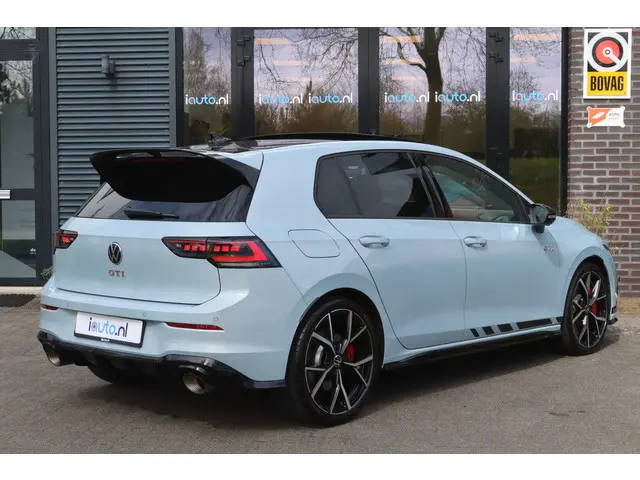 Volkswagen Golf 2.0 TSI GTI 301PK Clubsport Akrapovic/Pano/Blackstyle+/IQ.Light/Camera/Headup/19"