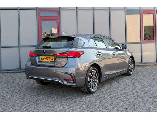 Lexus CT 200h Business Launch Edition Apple Carplay / Android Auto