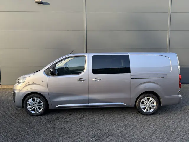 Peugeot e-Expert DC 75 kWh (Stoelverwarming - 2x Schuifdeuren - Keyless Entry - Laadruimte betimmeri...