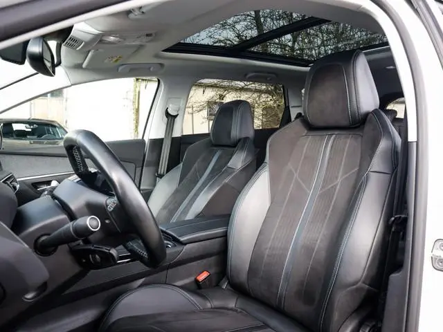 Peugeot 5008 1.2 PureTech Crossway Avantage 1e-Eig. & Keurig-Onderh. BOVAG-Garantie. NL-Auto.