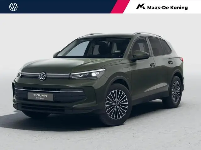 Volkswagen Tiguan Limited Edition 1.5 eHybrid 204 PK 6 versn. DSG · Design Pakket Dark · Trekhaak in...