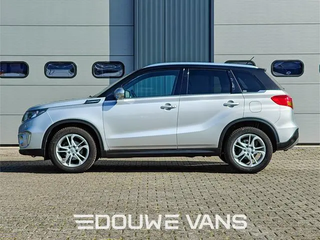 Suzuki Vitara 1.4 Automaat Trekhaak Panorama Carplay Navi Camera