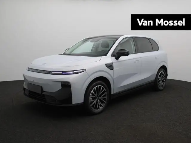 Leapmotor B10 Design ProMax 67.1 kWh | NU TE BESTELLEN | TOT 4 JAAR GARANTIE | VAN € 34.245,- VOOR €...