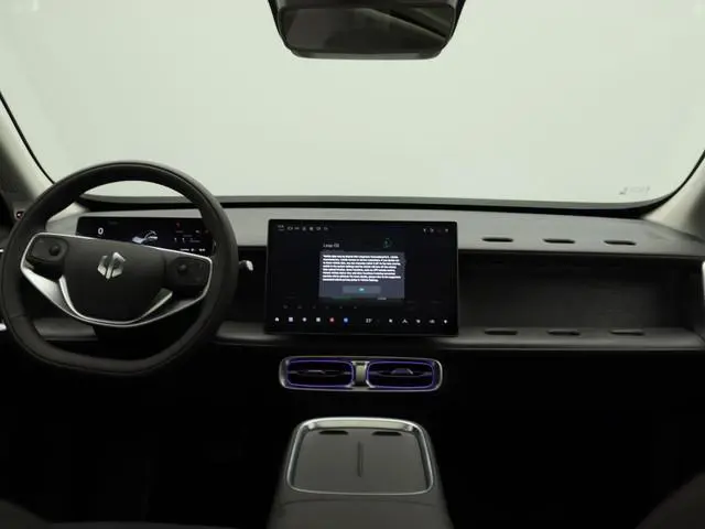 Leapmotor B10