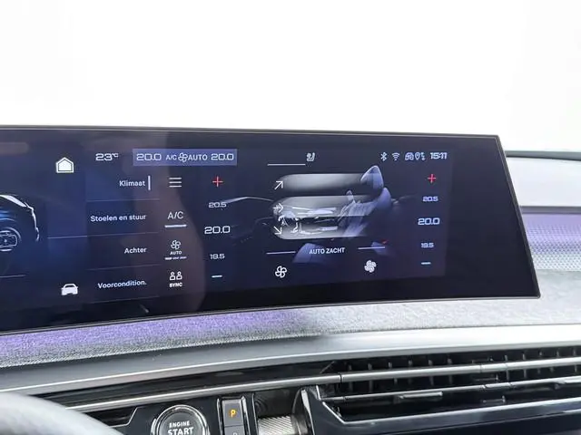 Peugeot e-5008