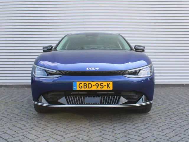 Kia EV6 Edition Advanced 77.4 kWh | Stuur-/stoelverwarming | BTW | Camera | Cruise adapt. | Elektr....