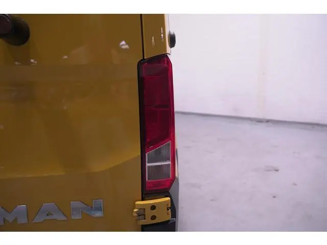 MAN TGE