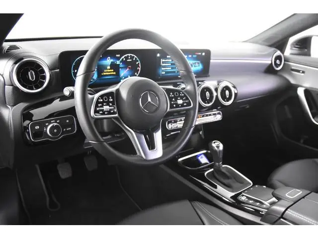 Mercedes-Benz CLA-klasse Shooting Brake *1ste Eigenaar*Leer*Navigatie*Camera* 180