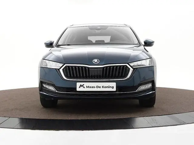 Škoda Octavia 1.0 TSI 110pk DSG Business Edition · Apple/Android Car Play · Keyless · Navigatie · El...