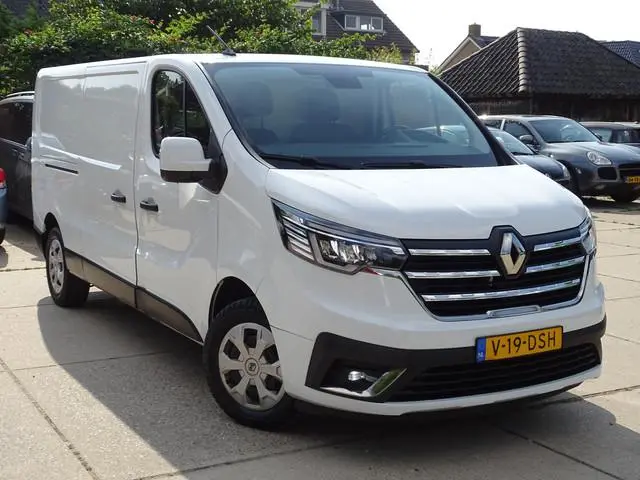 Renault Trafic 2.0 dCi L2H1