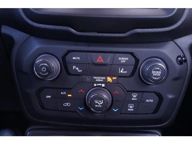 Jeep Renegade 1.3T DDCT Limited automaat climatronic 16"-lmv stuurbediening trekhaak PDC achter crui...