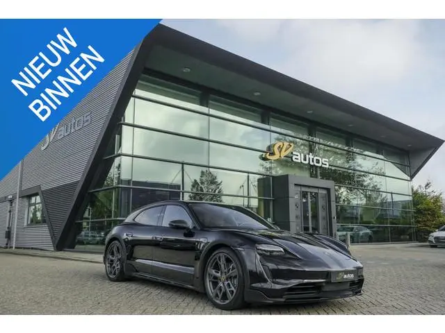 Porsche Taycan Cross Turismo 4 476pk 93 kWh Panoramadak Performance plus Bose Passenger display 21"...