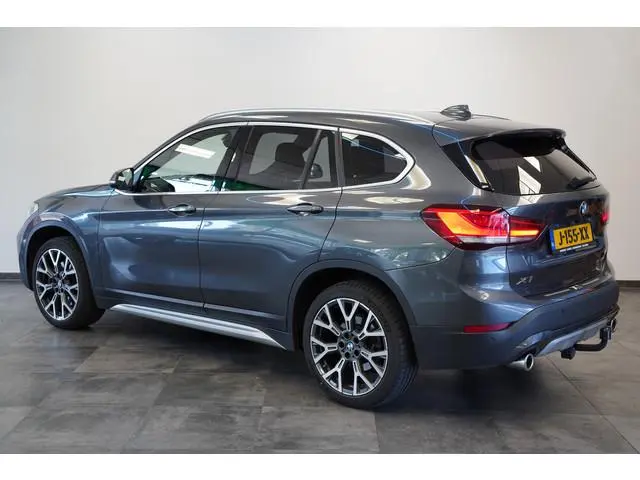 BMW X1 sDrive20i Executive Edition Cruise/Climate Head- UP NAP Trekhaak!