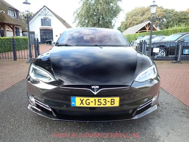 Tesla Model S 75D SOH 89% / AUTOPILOT / MCU2 / LUCHTVERING / PANO