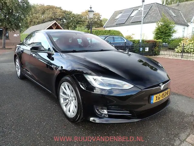 Tesla Model S 75D SOH 89% / AUTOPILOT / MCU2 / LUCHTVERING / PANO