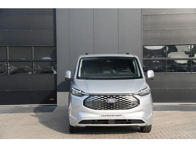 Ford E-Transit Custom 340 L2H1 Limited 71 kWh - ACC - 360 camera - Navigatie - Stoelverwarming - AGR...