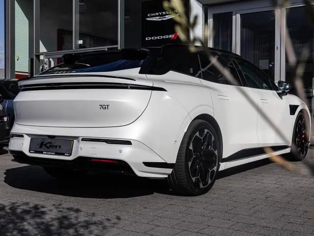 Zeekr 7GT