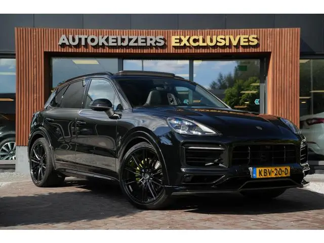 Porsche Cayenne 3.0 E-Hybrid Panoramadak Sportchrono HeadUp Stoelvent. Trekhaak 22''LM