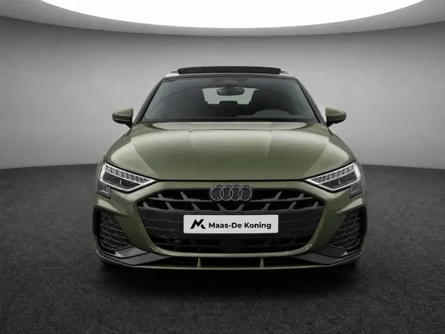 Audi A3 Sportback 40 TFSIe 204pk S edition · Camera · Panoramadak · Apple/Android Car Play · Park As...