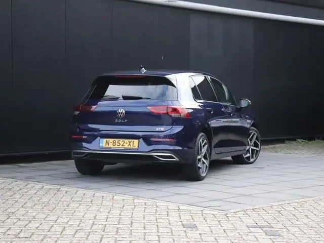 Volkswagen Golf 1.5 eTSI Style | DSG | MEMORY | ALCANTARA | CAMERA | STOELVERW. | APPLE CARPLAY | AD...