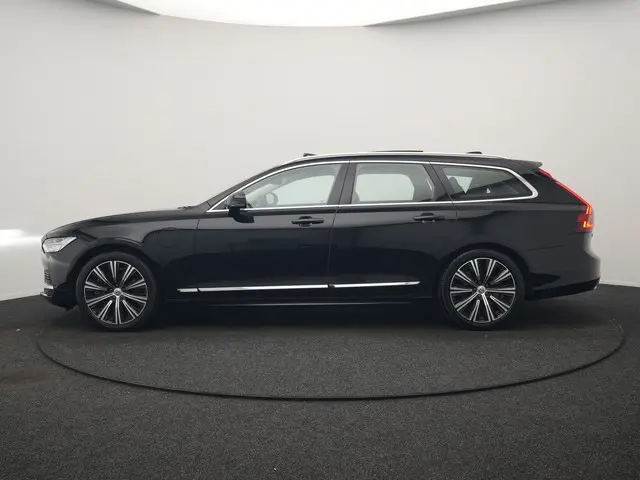 Volvo V90 T6 AWD Ultimate Bright PHEV 350pk LONG RANGE | Panodak | Adaptive Cruise | Camera | Harman...