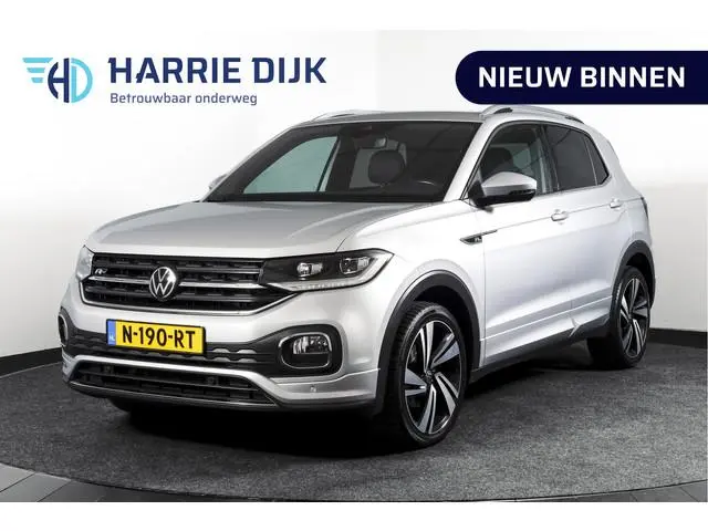 Volkswagen T-Cross 1.5 TSI Style Business R 150 PK | Adapt. Cruise | Stoelverw. | PDC | Camera | NAV...