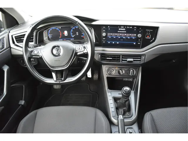 Volkswagen Polo 1.0 TSI Comfortline Business Virtual Dashboard Pdc Cruise Control