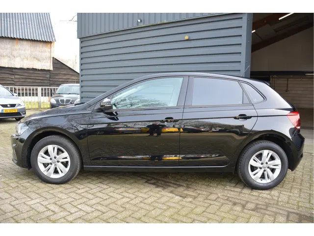 Volkswagen Polo 1.0 TSI Comfortline Business Virtual Dashboard Pdc Cruise Control