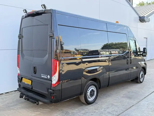 Iveco Daily 35S14 2.3 Automaat L2H2 Climate Control Cruise Control 3.5t Trekhaak