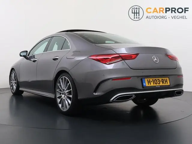 Mercedes-Benz CLA-klasse 250 4MATIC Premium Plus AMG | Pano | Leder | HUD |  Burmester | Sfeerrverli...