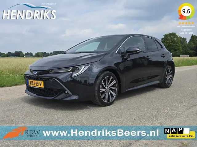 Toyota Corolla 1.8 Hybrid - Euro 6 - 122 Pk - Navi - ParkeerCamera - Climate Control