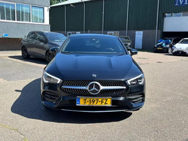 Mercedes-Benz CLA-klasse 250 e AMG PHEV | SFEERVERLICHTING | WIDESCREEN | AFN. TREKHAAK | STOELVERWA...