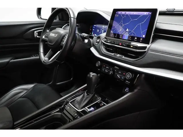 Jeep Compass 4xe 240 Plug-in Hybrid Electric S | WRAP ZWART | WINTER PACK | PANORAMADAK | STUURVERWA...