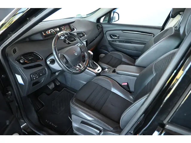 Renault Grand Scenic 1.5 dCi Bose Automaat Clima Navigatie Cruise Control Rijlaarprijs! Inruil Mogel...