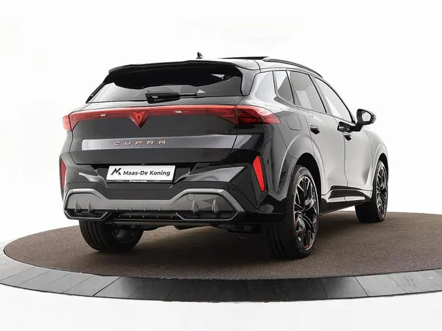 CUPRA Terramar 1.5 TSI 272pk DSG e-Hybrid VZ Performance · 360 Camera · Panoramadak · SENNHEISER Audio · Leder · Elek. Voorstoelen · Head-Up · Keyless · 20'' Inch ·