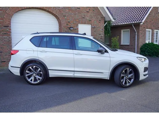 SEAT Tarraco 1.5 TSI 150PK FR Business Intense DSG BEATS AUDIO Panoramadak AppleCarplay/Android Auto