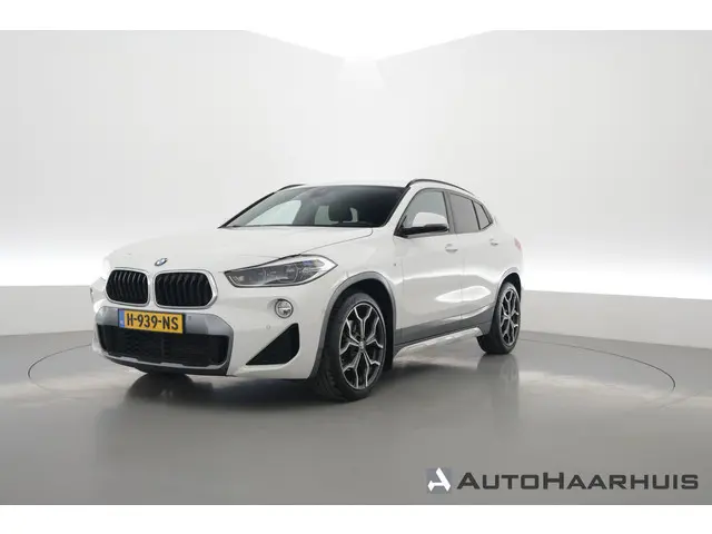 BMW X2 sDrive18i M Sport | Cruise Control | Trekhaak | Stoel- stuurverw. | Camera+PDC | Navi | 19''...