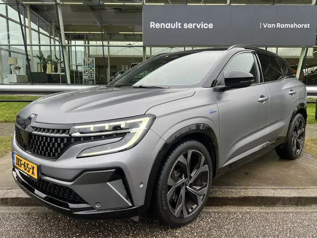Renault Austral 1.2 E-Tech full hybrid 200PK iconic esprit Alpine/4 Control /Satin Gris Schiste/ Mat...