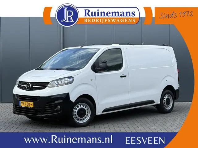 Opel Vivaro 2.0 CDTI 123 PK / L2H1 / 1e EIG. / TREKHAAK / CAMERA / CARPLAY / NAVI / CRUISE / AIRCO