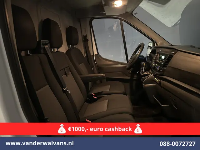 Ford Transit 2.0 TDCI L2H2 Euro6 Airco | 2450kg Trekhaak | LM velgen | Verwarmde voorruit Dakdragers...