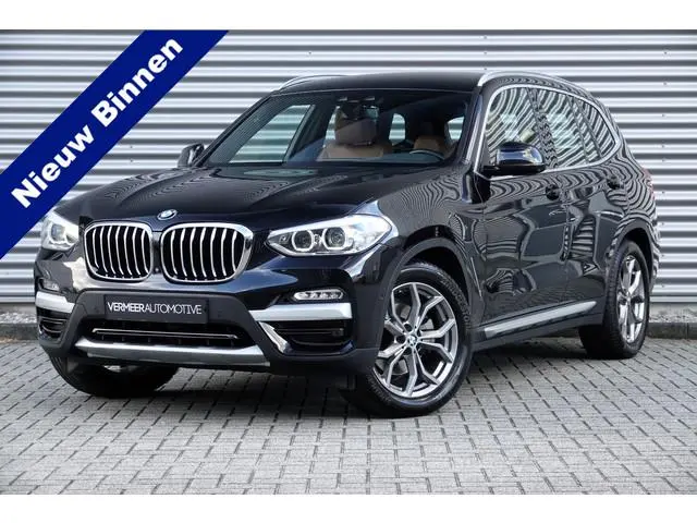 BMW X3 xDrive20i High Executive | 360 Camera | Leder | Parkeerhulp | Stoelverw. |