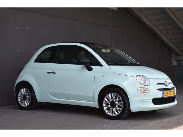 Fiat 500 C 0.9 TwinAir Turbo Young | Navigatie | Apple Carplay/Android Auto | Parkeersensoren